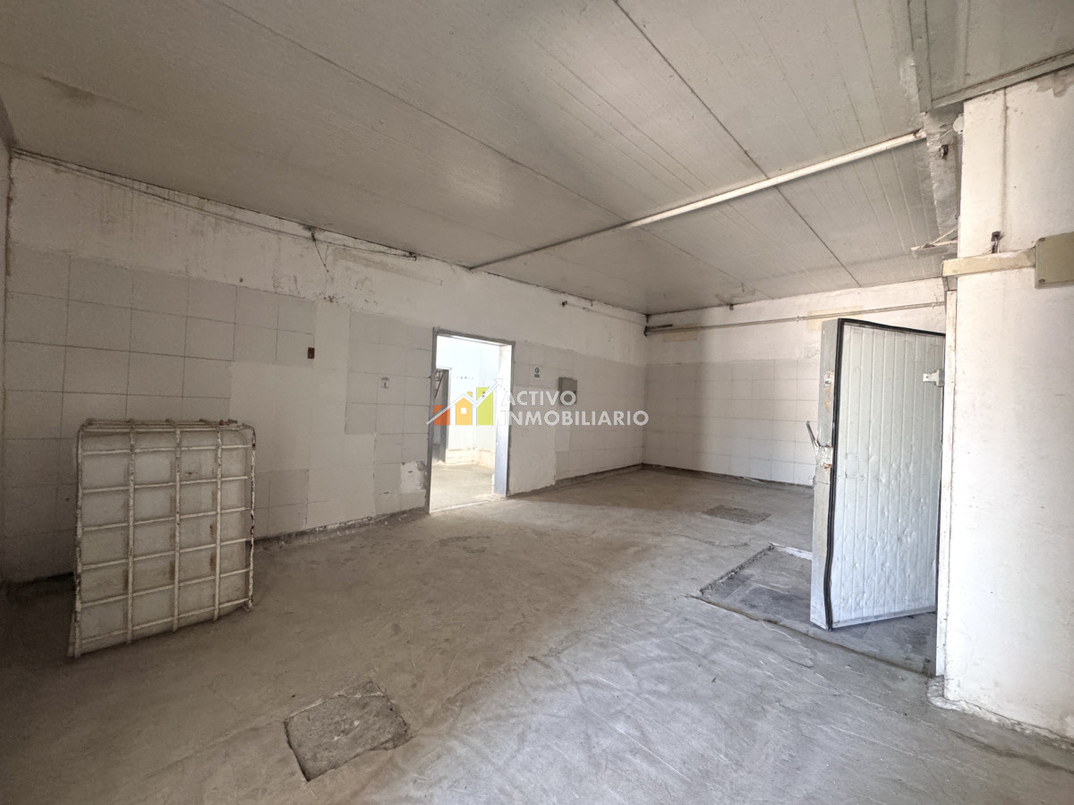 Galpón ID.353 - Venta local logístico industrial frigorífico 906mts de terreno - Maroñas