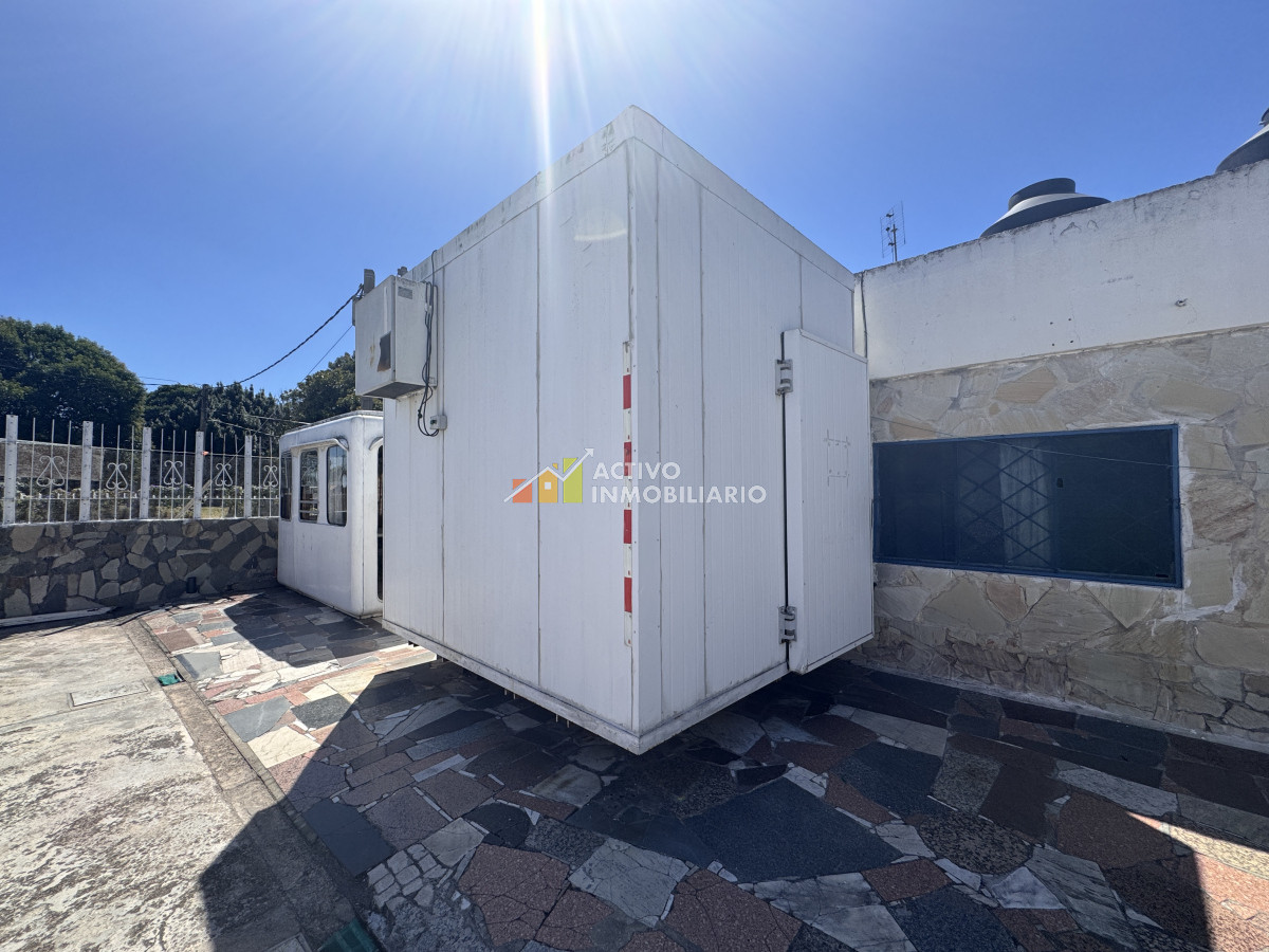 Galpón ID.353 - Venta local logístico industrial frigorífico 906mts de terreno - Maroñas