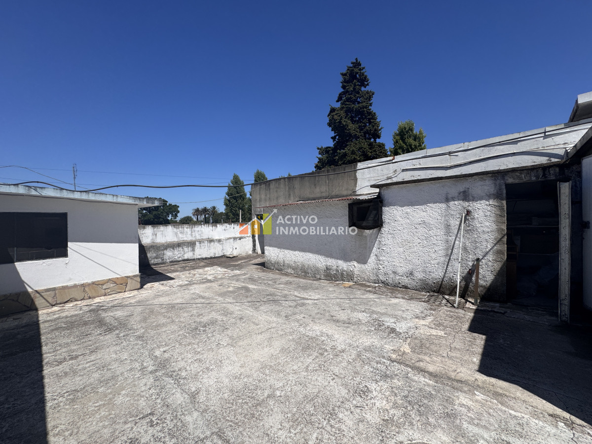 Galpón ID.353 - Venta local logístico industrial frigorífico 906mts de terreno - Maroñas