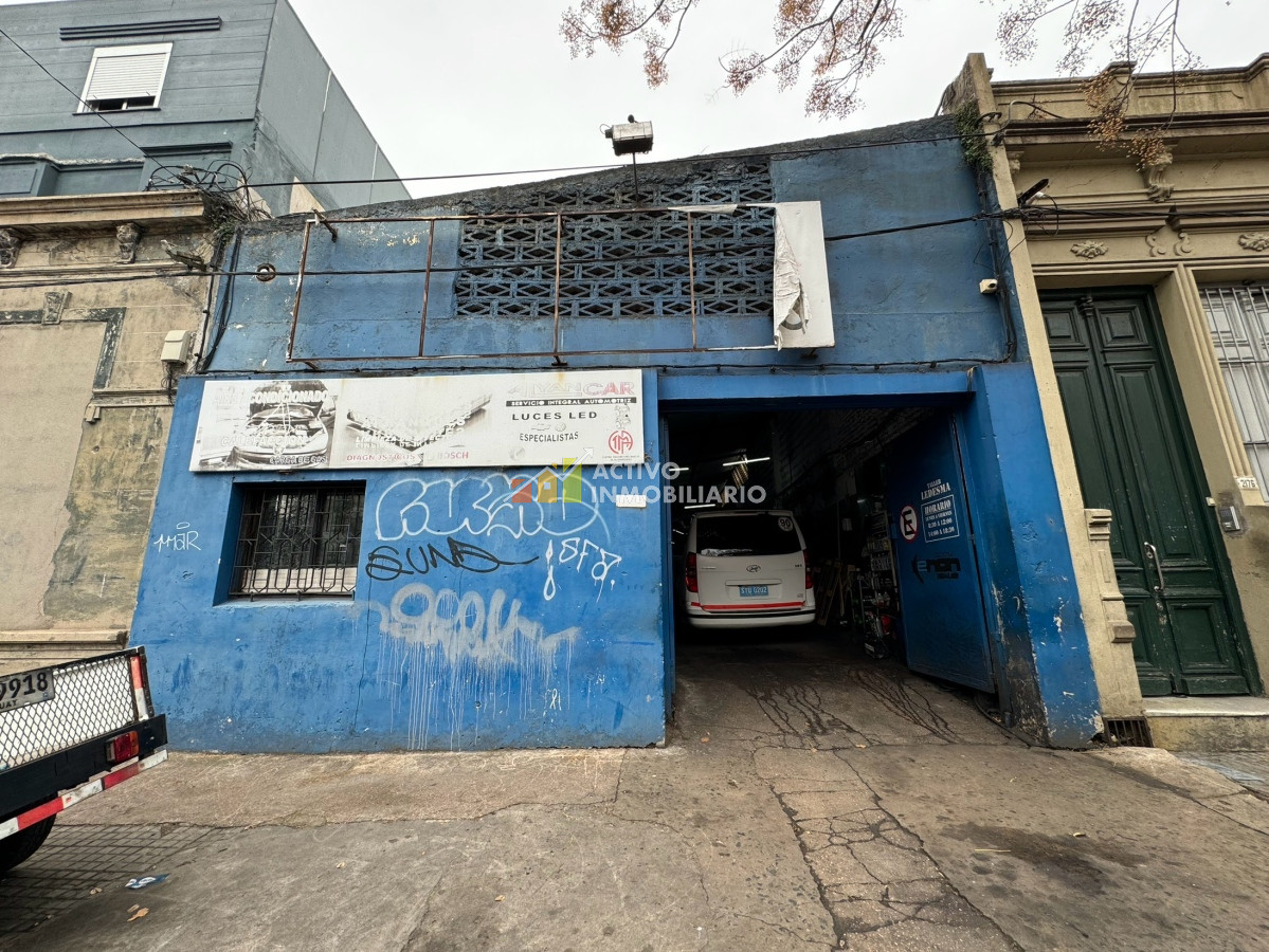 Galpón ID.264 - Venta de Galpón de 233m2 con renta - La Comercial