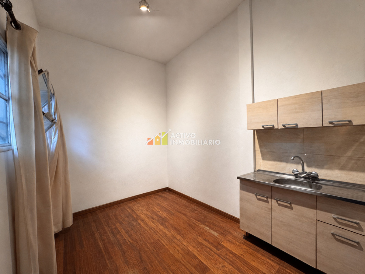 Local Comercial ID.607 - Alquiler local comercial a pie de calle - Pocitos