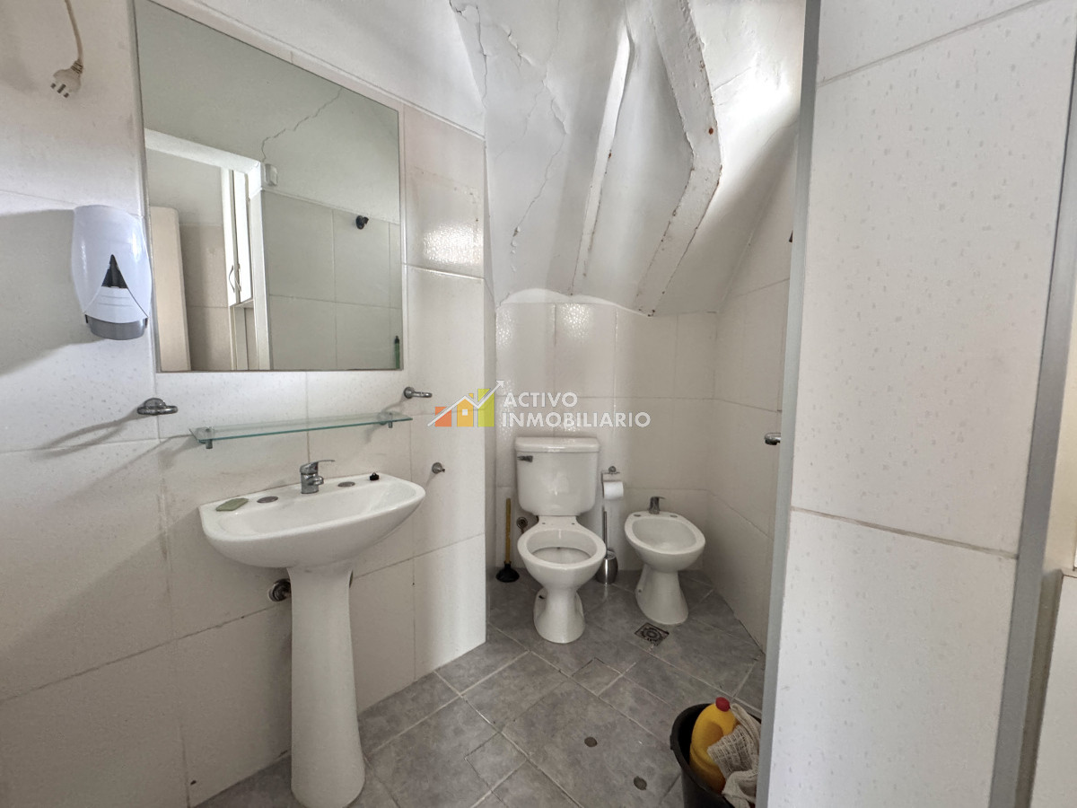 Local Comercial ID.373 - Alquiler depósito + oficina 