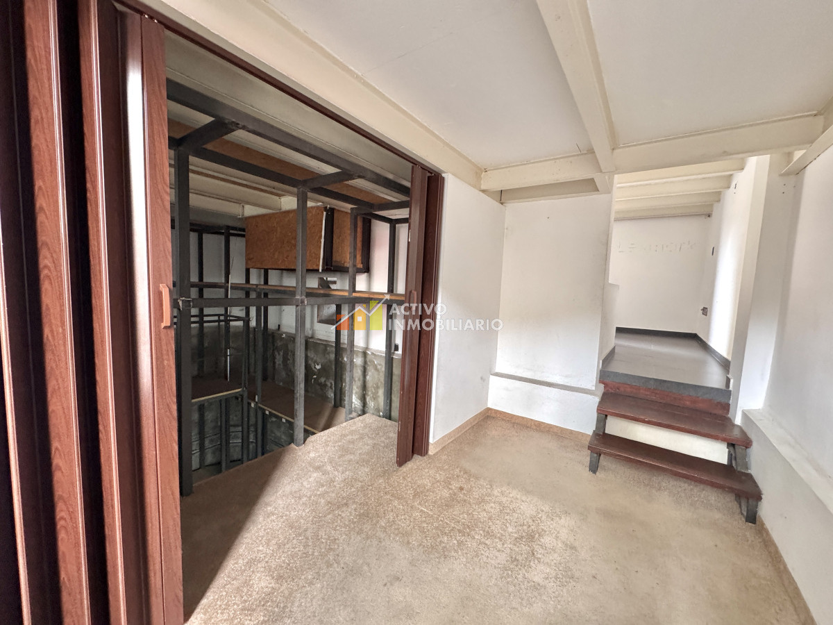 Local Comercial ID.373 - Alquiler depósito + oficina 