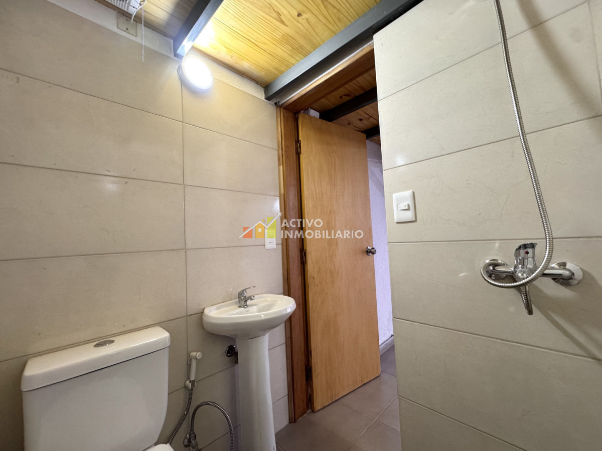Local Comercial ID.616 - Alquiler local comercial a pie de calle - Ciudad Vieja