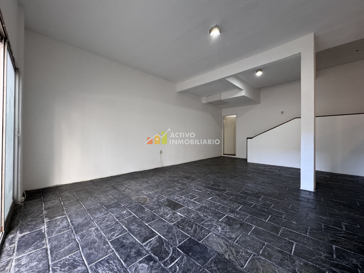 Local Comercial ID.435 - Alquiler local a pie de calle - Punta Carretas