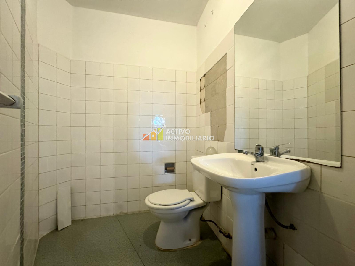 Local Comercial ID.270 - Alquiler local - oficina en el centro de Carrasco