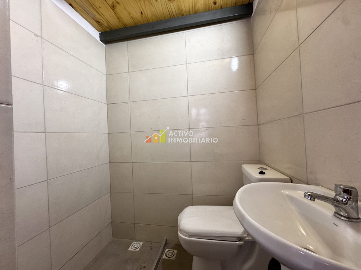 Local Comercial ID.616 - Alquiler local comercial a pie de calle - Ciudad Vieja