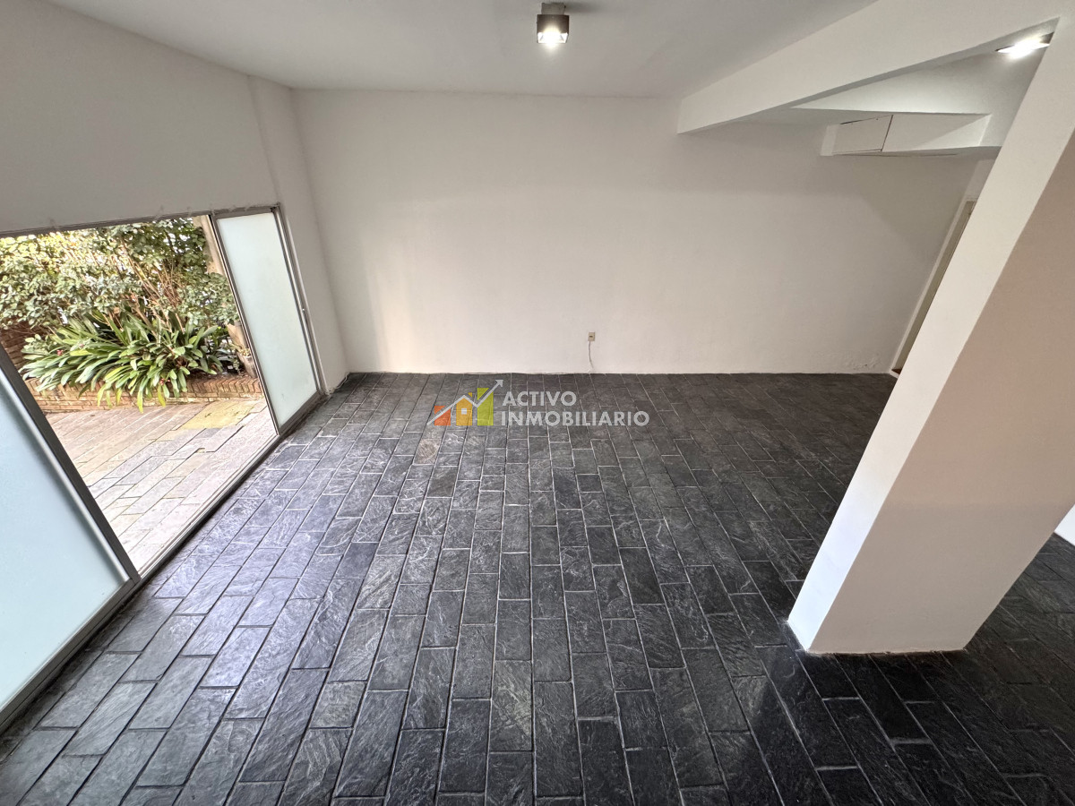 Local Comercial ID.435 - Alquiler local a pie de calle - Punta Carretas