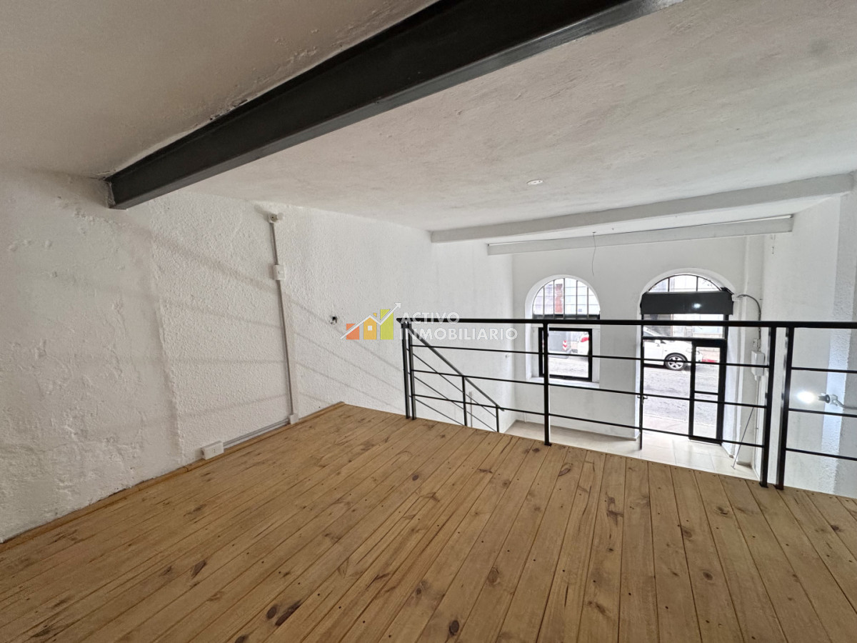 Local Comercial ID.616 - Alquiler local comercial a pie de calle - Ciudad Vieja