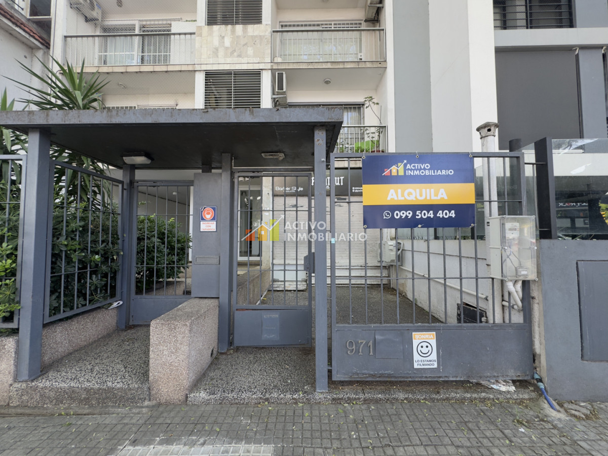 Local Comercial ID.502 - Alquiler local comercial a pie de calle - Pocitos