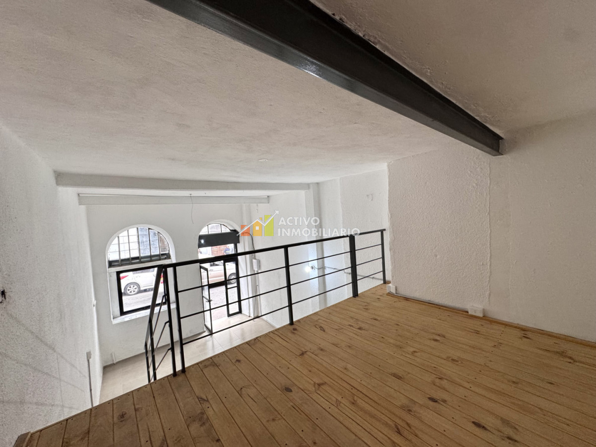 Local Comercial ID.616 - Alquiler local comercial a pie de calle - Ciudad Vieja