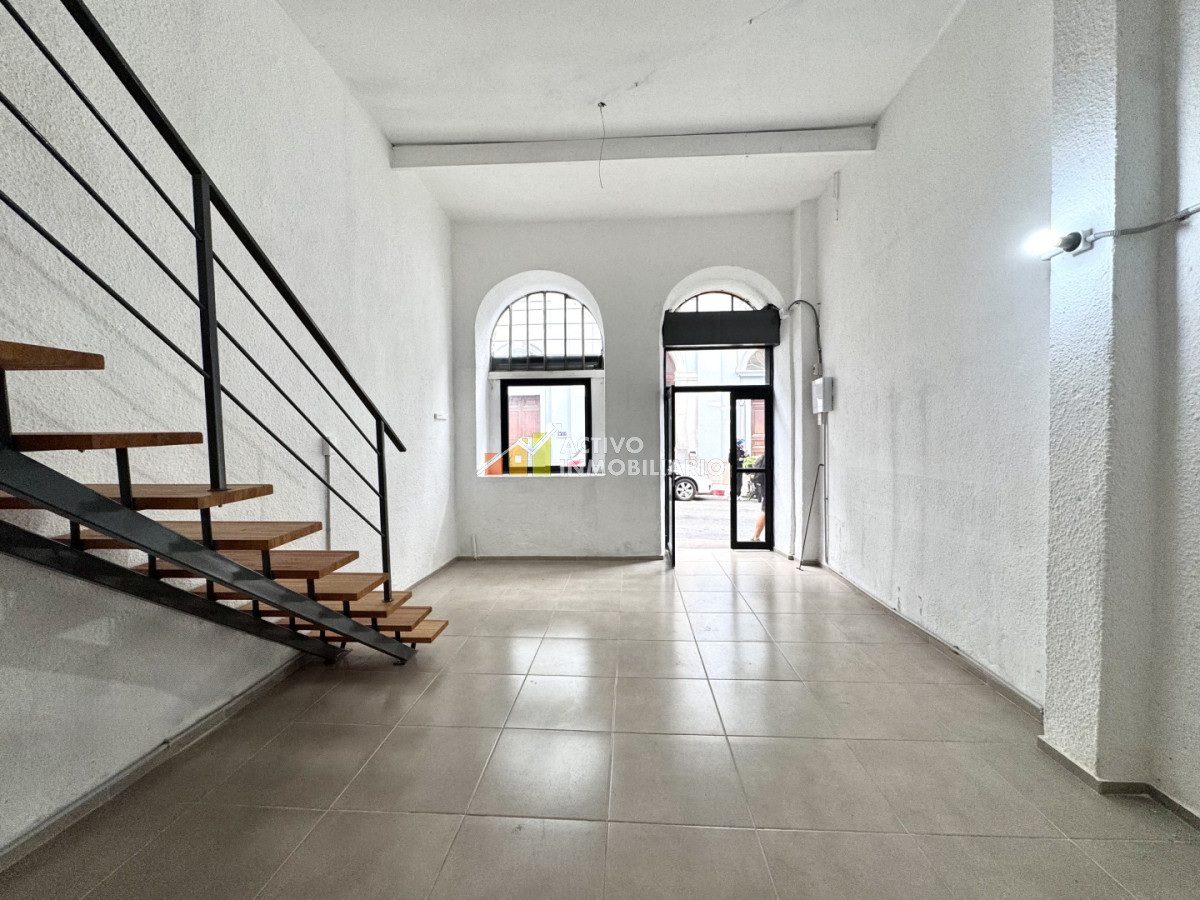 Local Comercial ID.616 - Alquiler local comercial a pie de calle - Ciudad Vieja