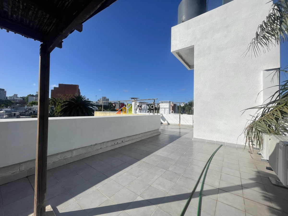 Apartamento ID.358 - Venta apartamento 1 dormitorio + patio + garaje + box - Pocitos 