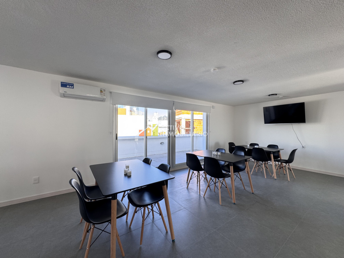 Apartamento ID.565 - Alquiler apartamento 1 dormitorio + balcón + garage + Tres Cruces 