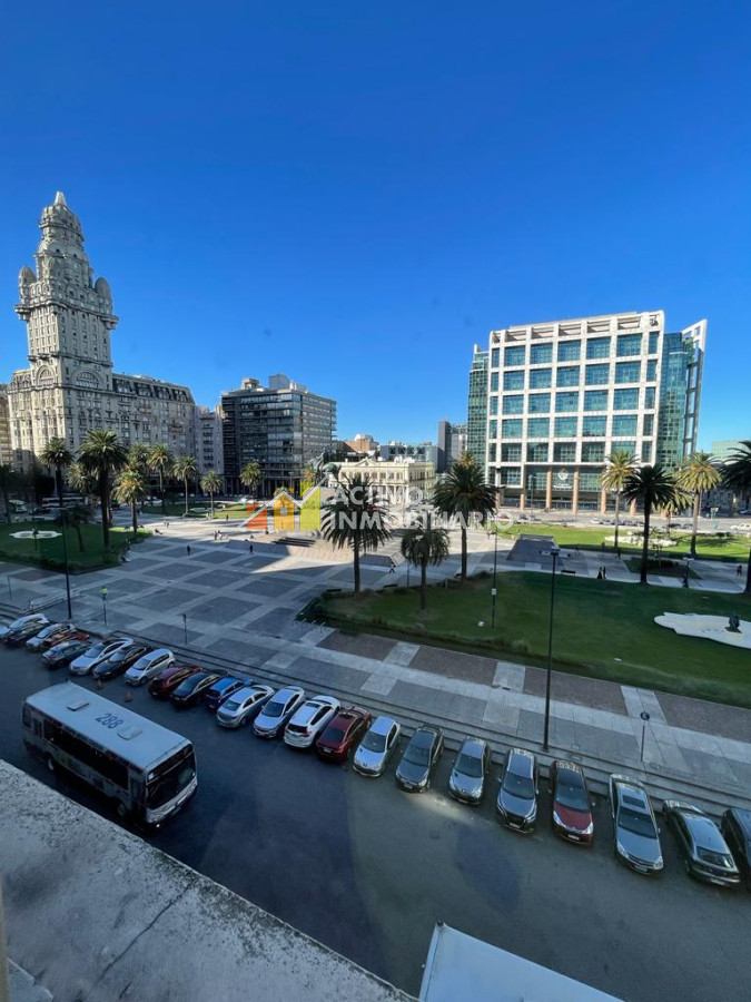 Oficina ID.63 - Bajó de precio! Venta Oficina 3 Consultorios + Sala De Reuniones - Centro