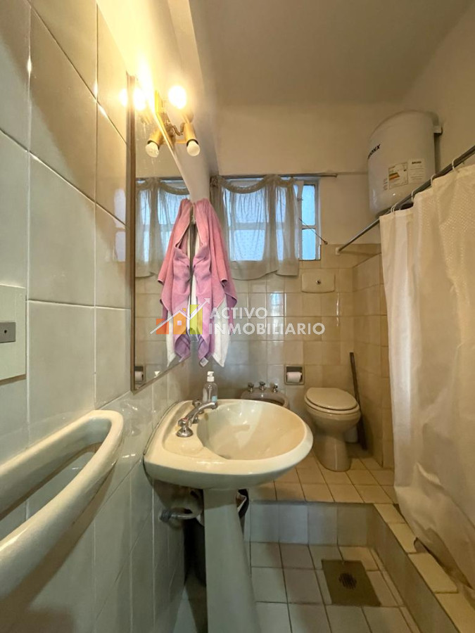 Oficina ID.63 - Bajó de precio! Venta Oficina 3 Consultorios + Sala De Reuniones - Centro