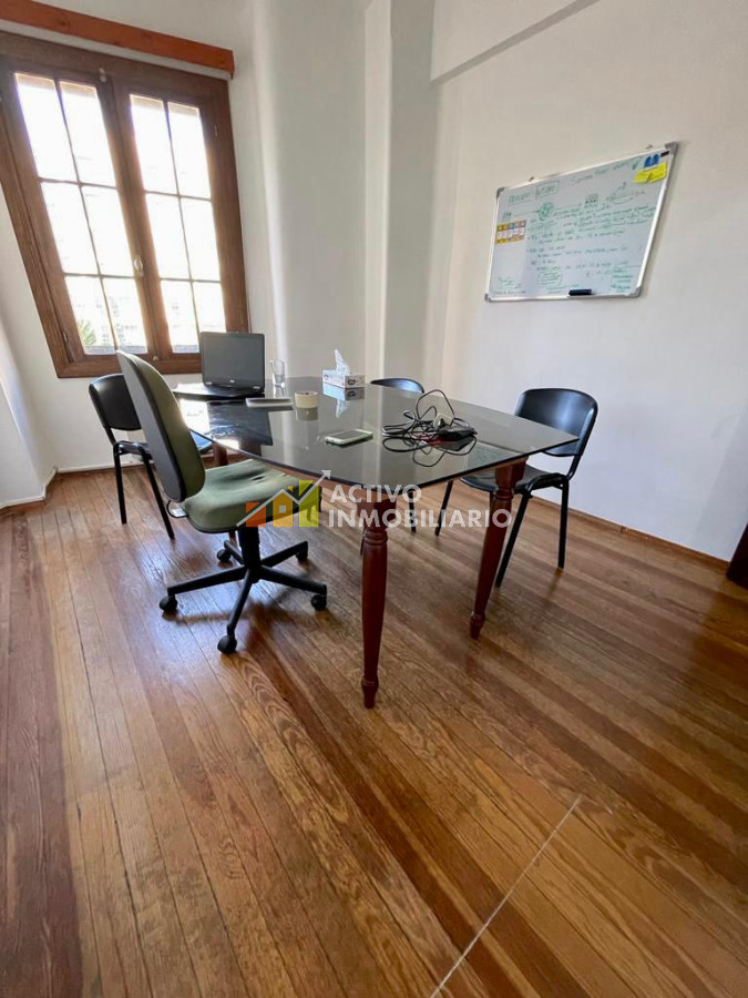 Oficina ID.63 - Bajó de precio! Venta Oficina 3 Consultorios + Sala De Reuniones - Centro