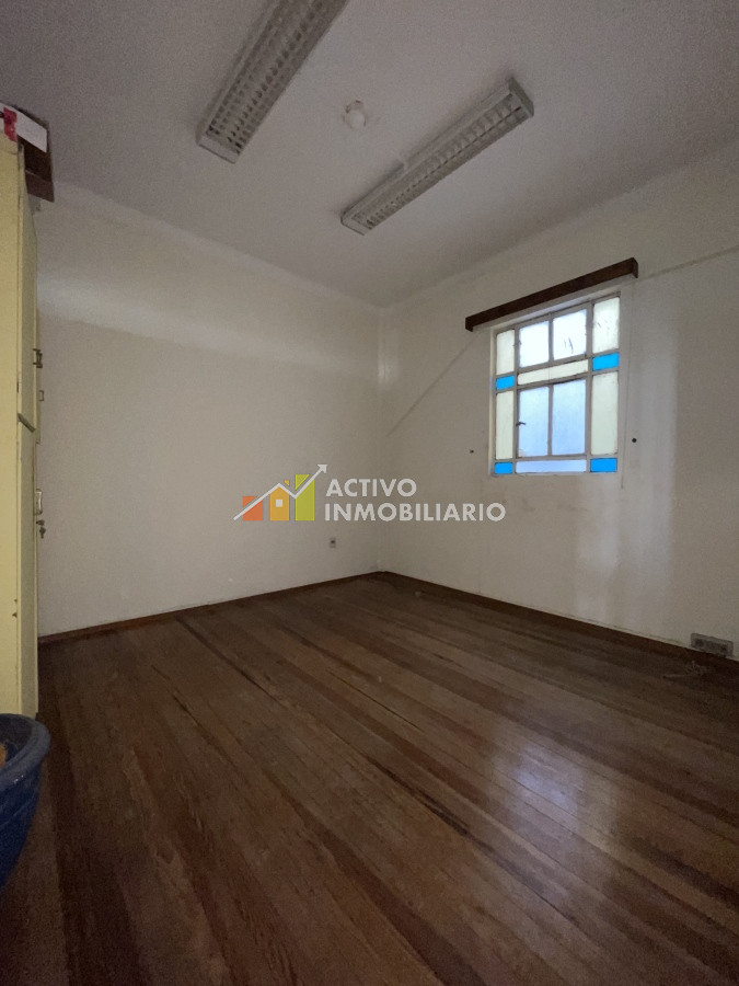 Oficina ID.63 - Bajó de precio! Venta Oficina 3 Consultorios + Sala De Reuniones - Centro