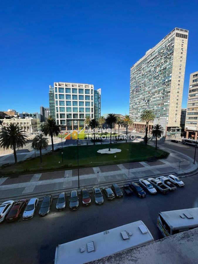 Oficina ID.63 - Bajó de precio! Venta Oficina 3 Consultorios + Sala De Reuniones - Centro