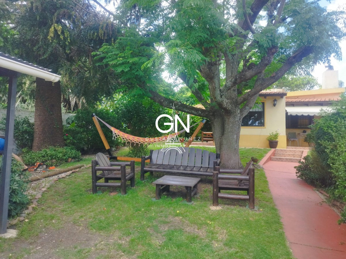 Casa ID.4651 - Dos casa en un mismo padrón