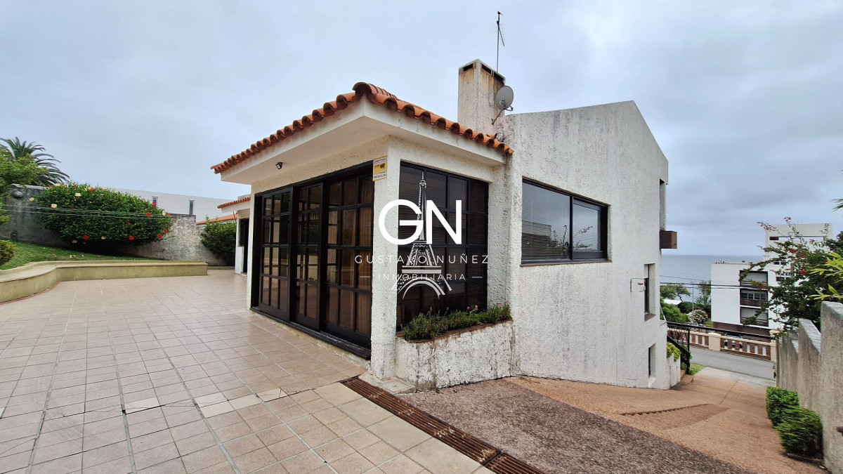 Casa ID.2557 - Chalet de gran porte con hermosas vistas