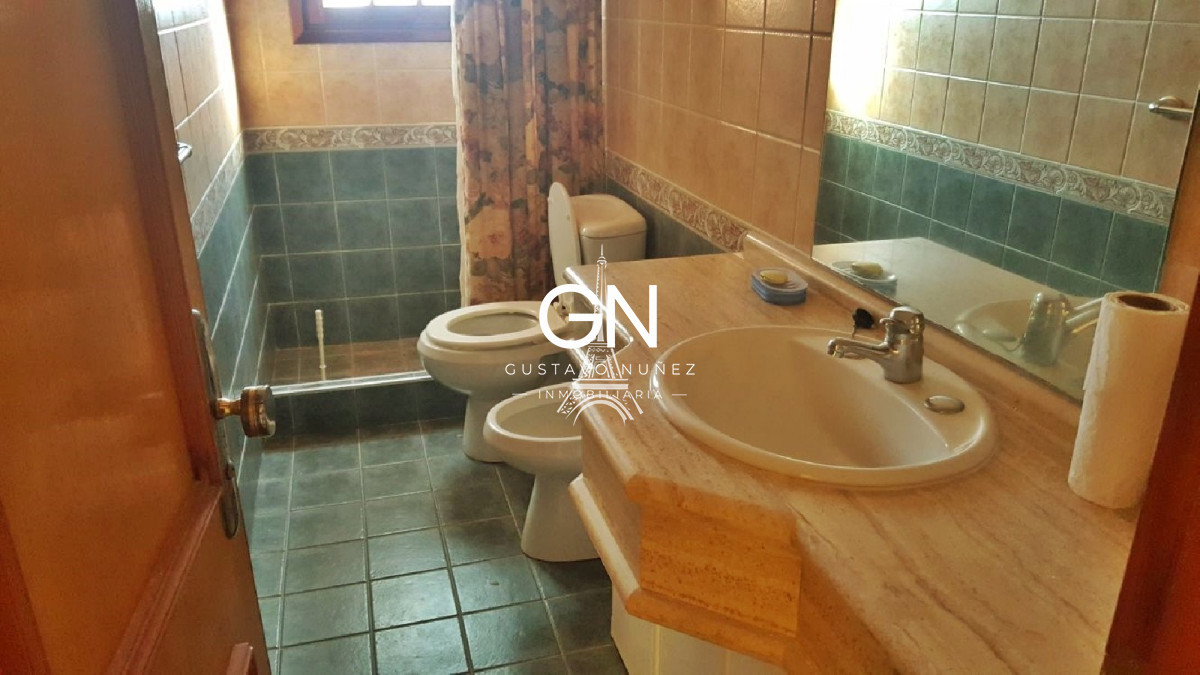 Casa ID.2740 - Propiedad de gran porte con vistas.