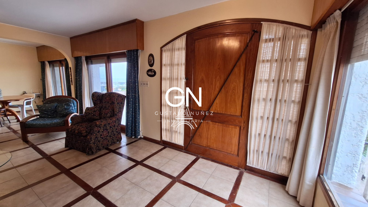 Casa ID.2557 - Chalet de gran porte con hermosas vistas