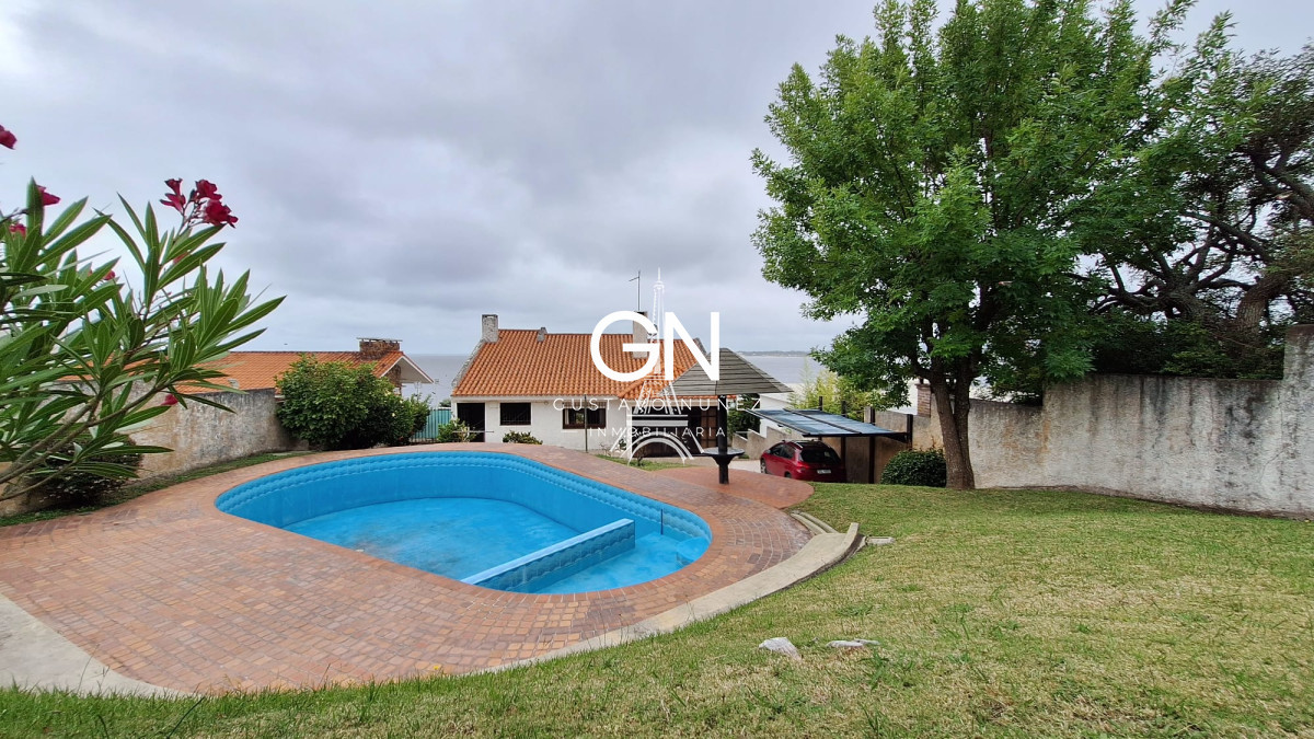 Casa ID.2557 - Chalet de gran porte con hermosas vistas