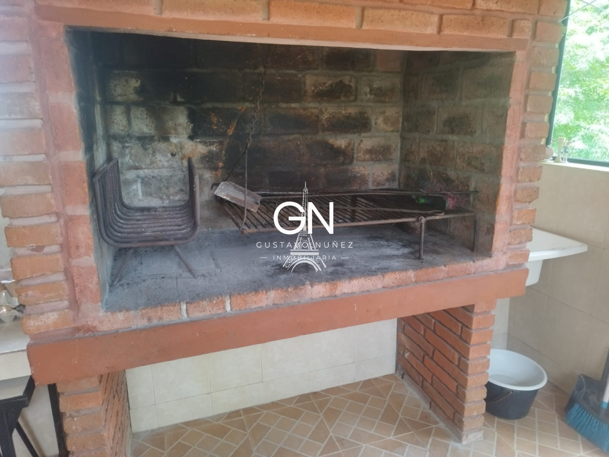 Casa ID.4651 - Dos casa en un mismo padrón