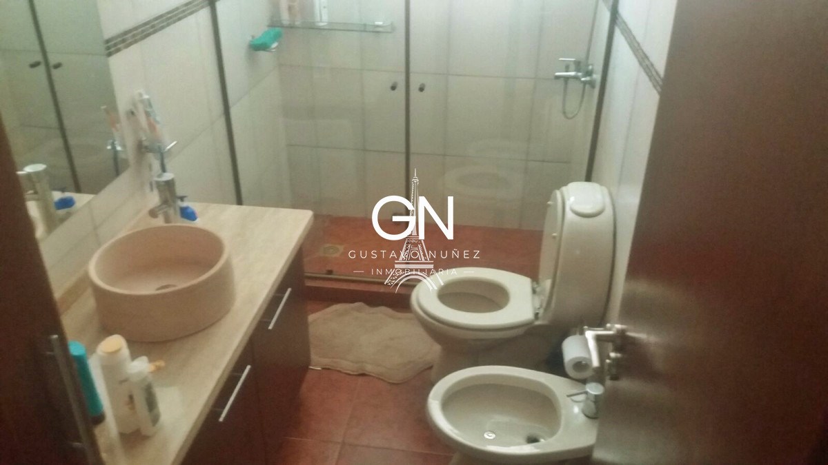 Casa ID.2756 - Excelente propiedad de gran porte