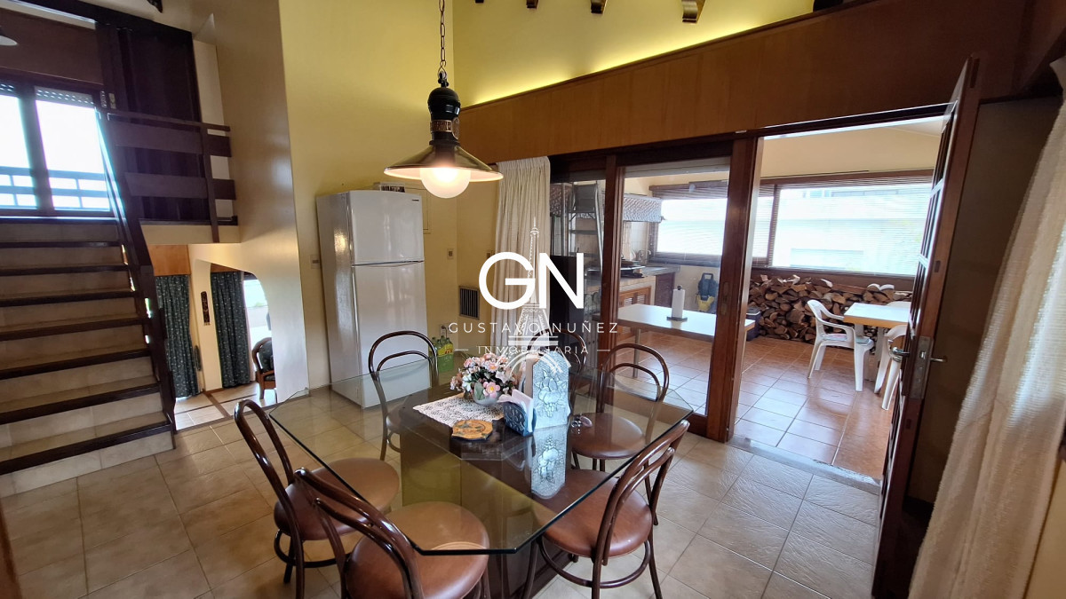 Casa ID.2557 - Chalet de gran porte con hermosas vistas