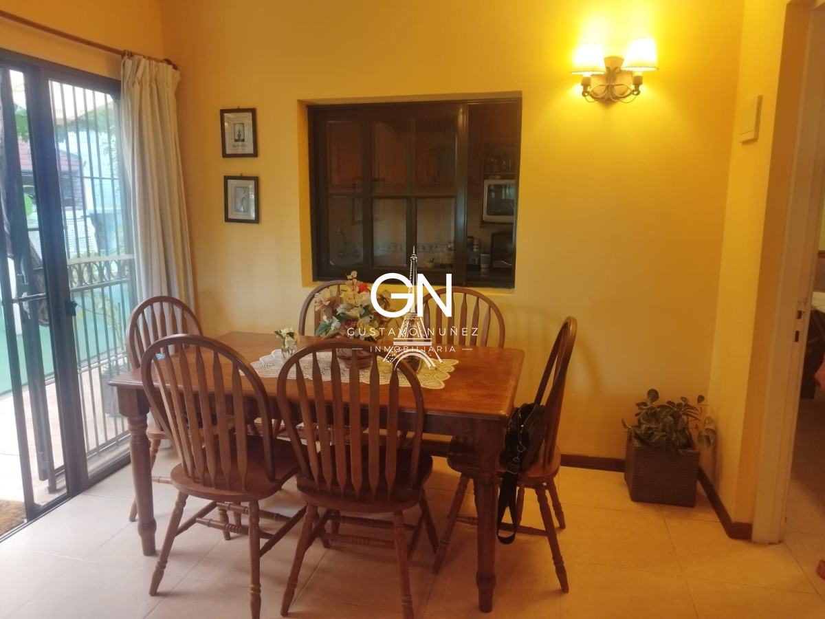 Casa ID.4651 - Dos casa en un mismo padrón