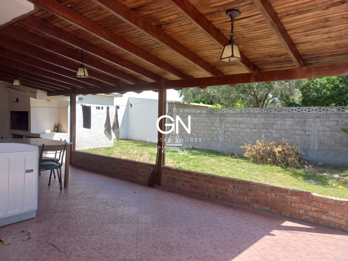 Casa ID.4203 - Chalet en muy buena ubicación