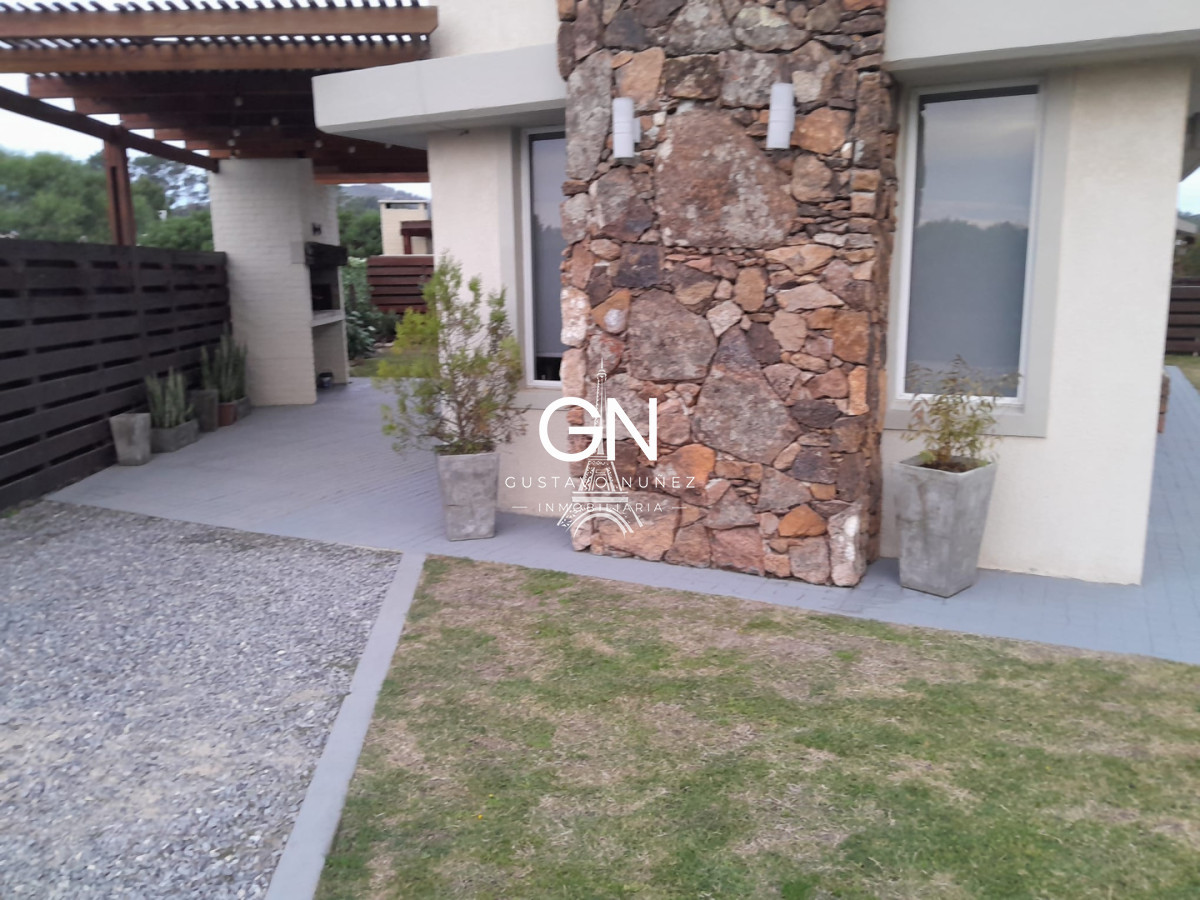 Casa ID.4920 - Casa en Piriápolis, Pueblo Arena