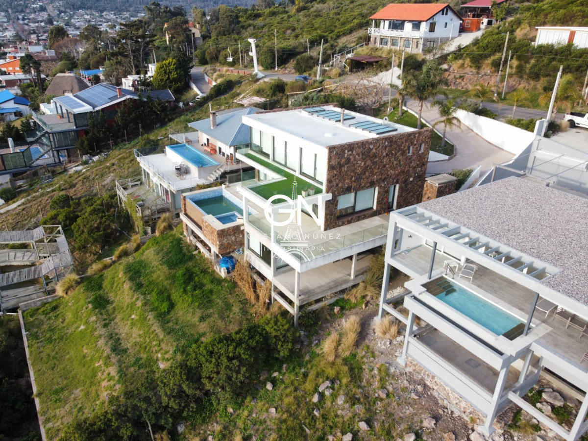 Casa ID.3871 - Sobre el Cerro San Antonio