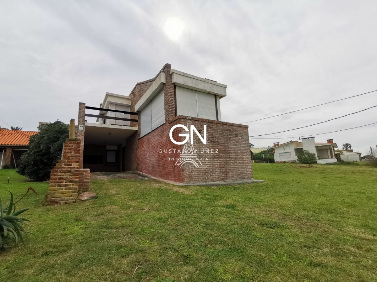 Casa ID.3910 - Propiedad frente al mar