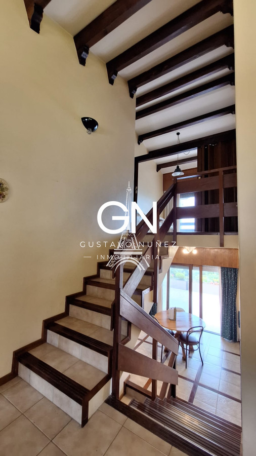 Casa ID.2557 - Chalet de gran porte con hermosas vistas