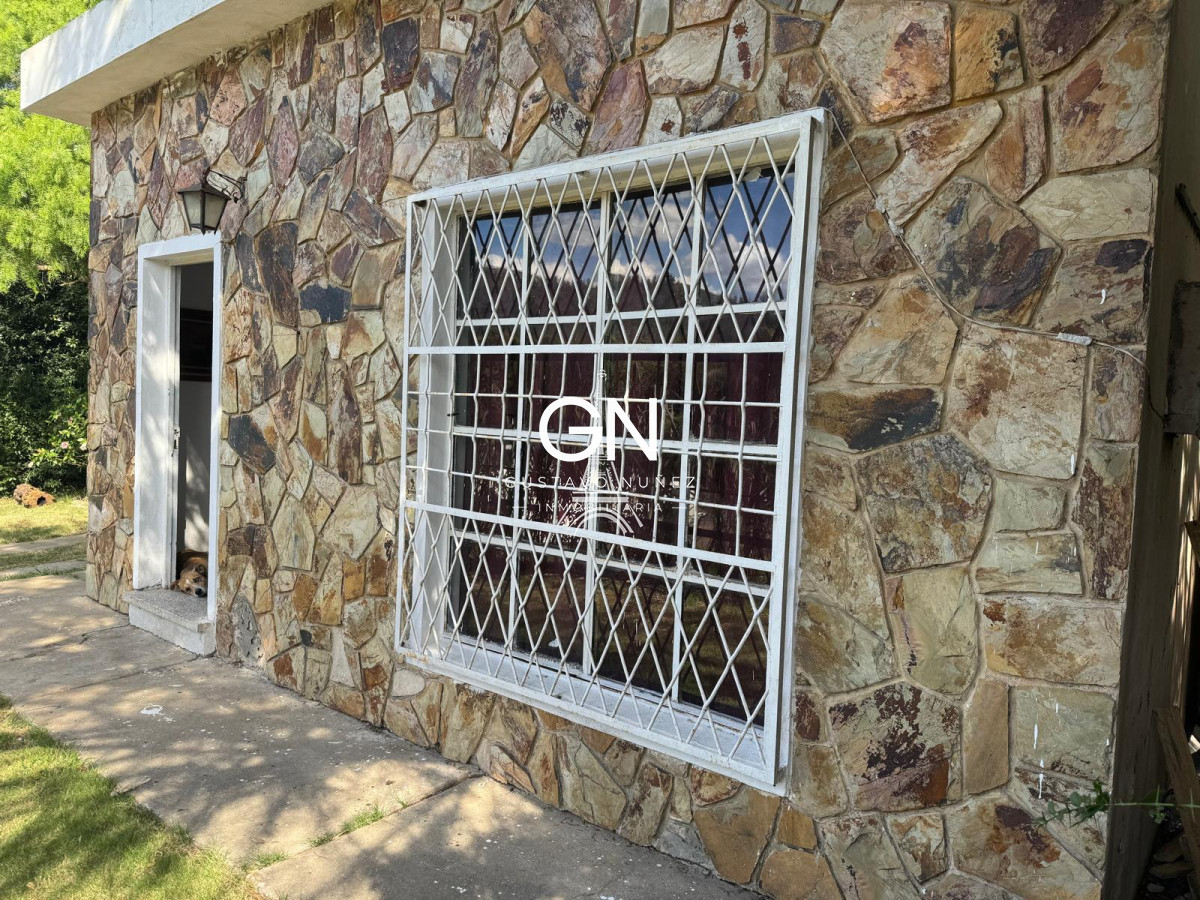 Casa ID.4698 - Casa sobre avenida