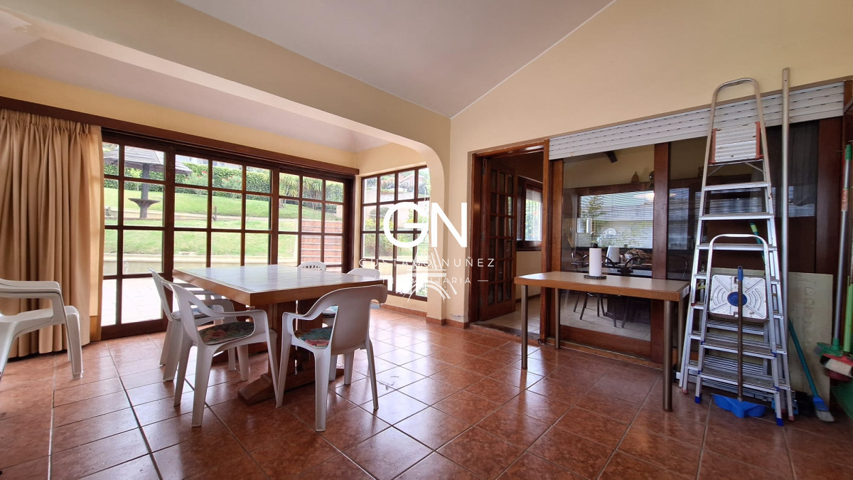 Casa ID.2557 - Chalet de gran porte con hermosas vistas