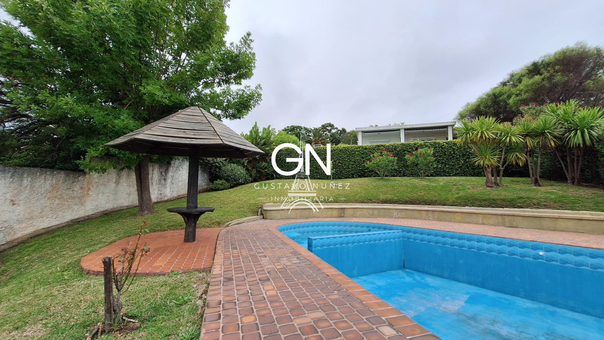 Casa ID.2557 - Chalet de gran porte con hermosas vistas