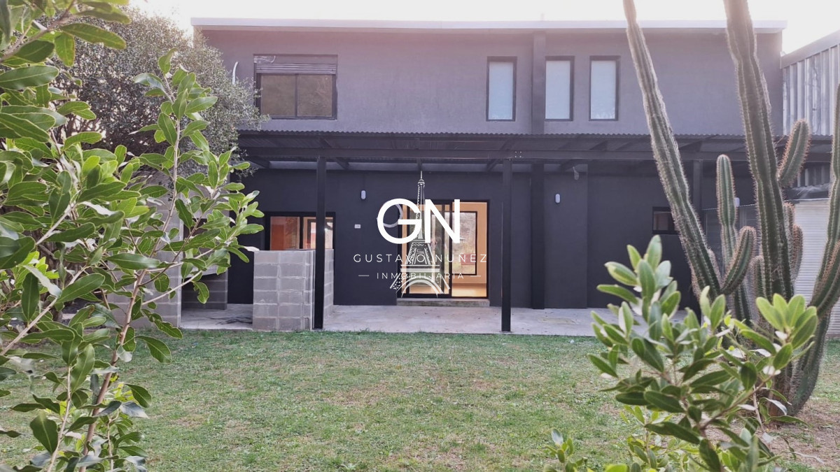 Casa ID.4421 - A estrenar en Punta Colorada