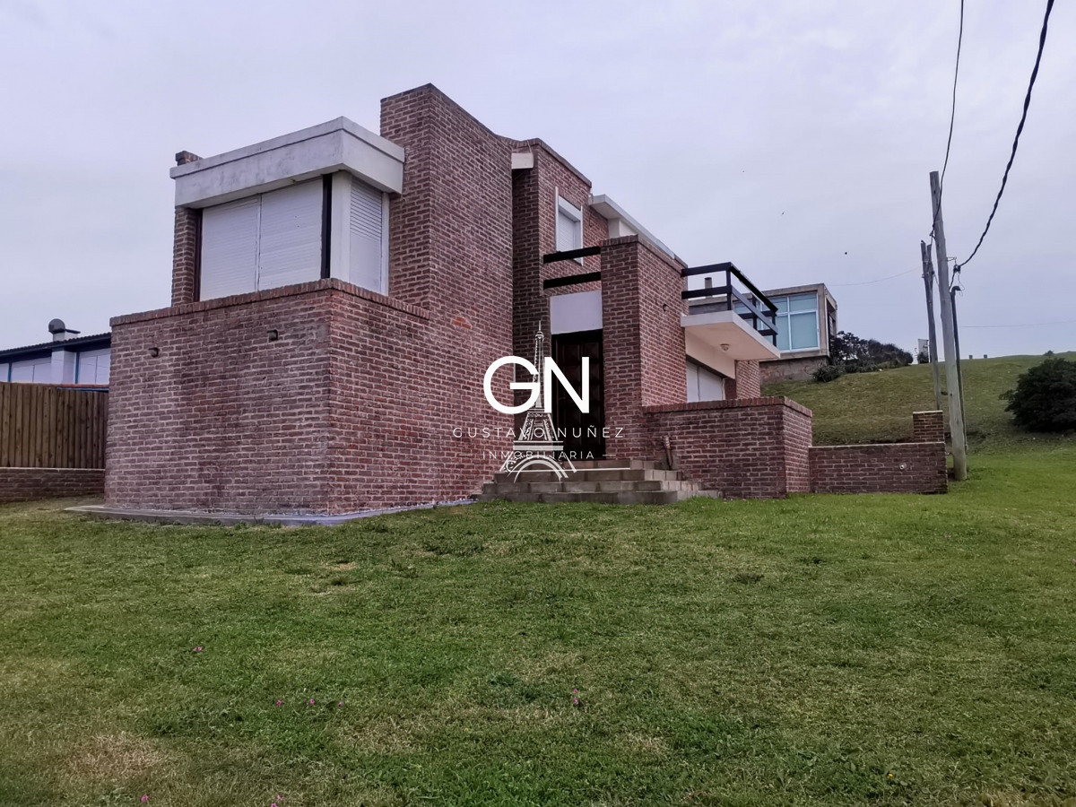 Casa ID.3910 - Propiedad frente al mar