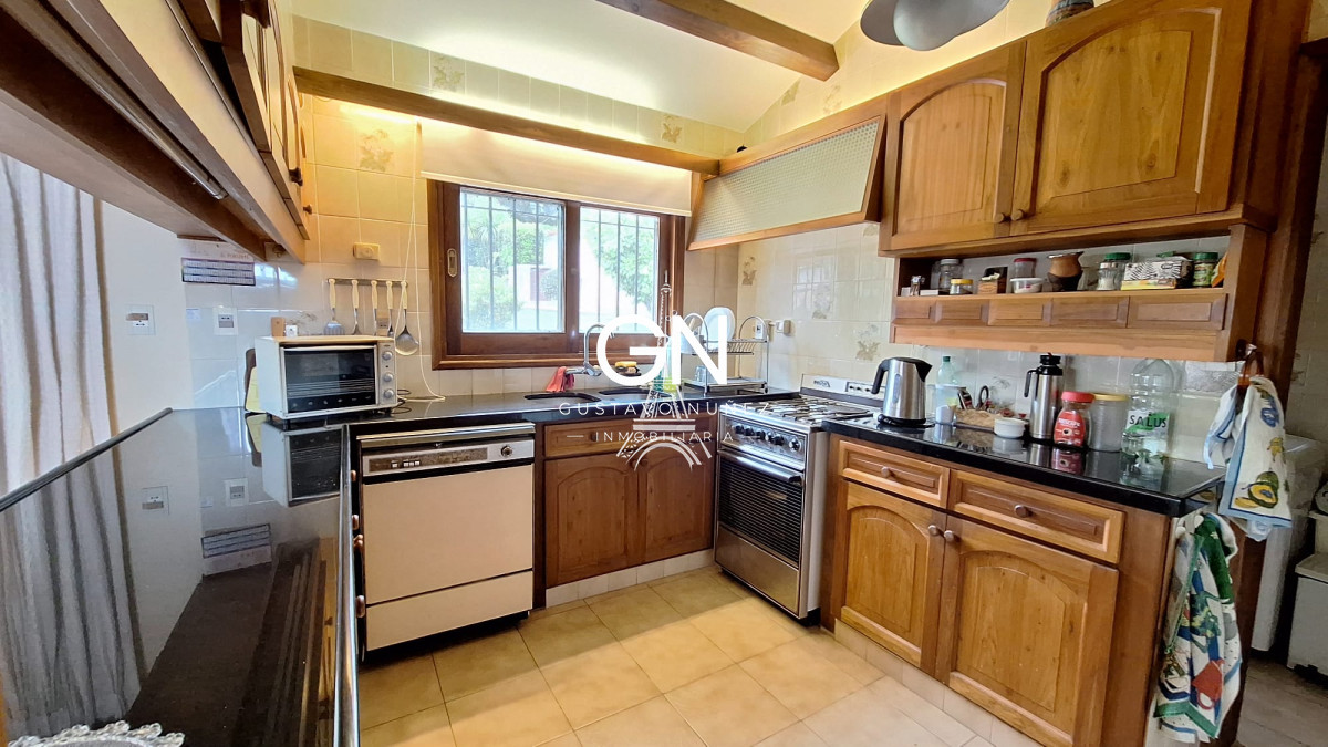 Casa ID.2557 - Chalet de gran porte con hermosas vistas