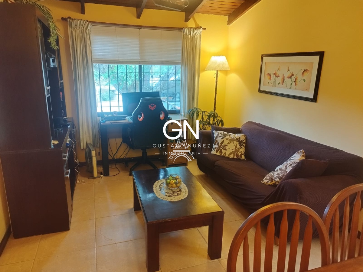 Casa ID.4651 - Dos casa en un mismo padrón