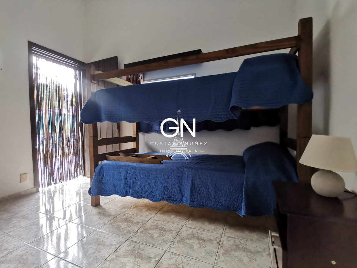 Casa ID.4335 - Dos propiedades en barrio Portales