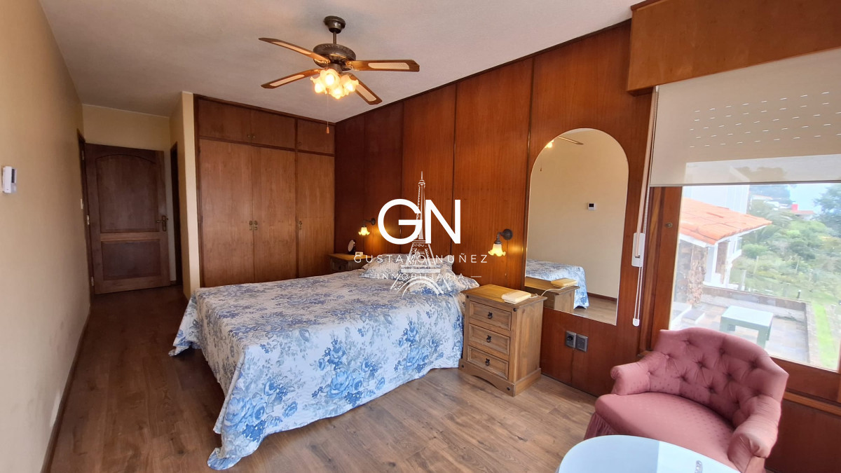 Casa ID.2557 - Chalet de gran porte con hermosas vistas