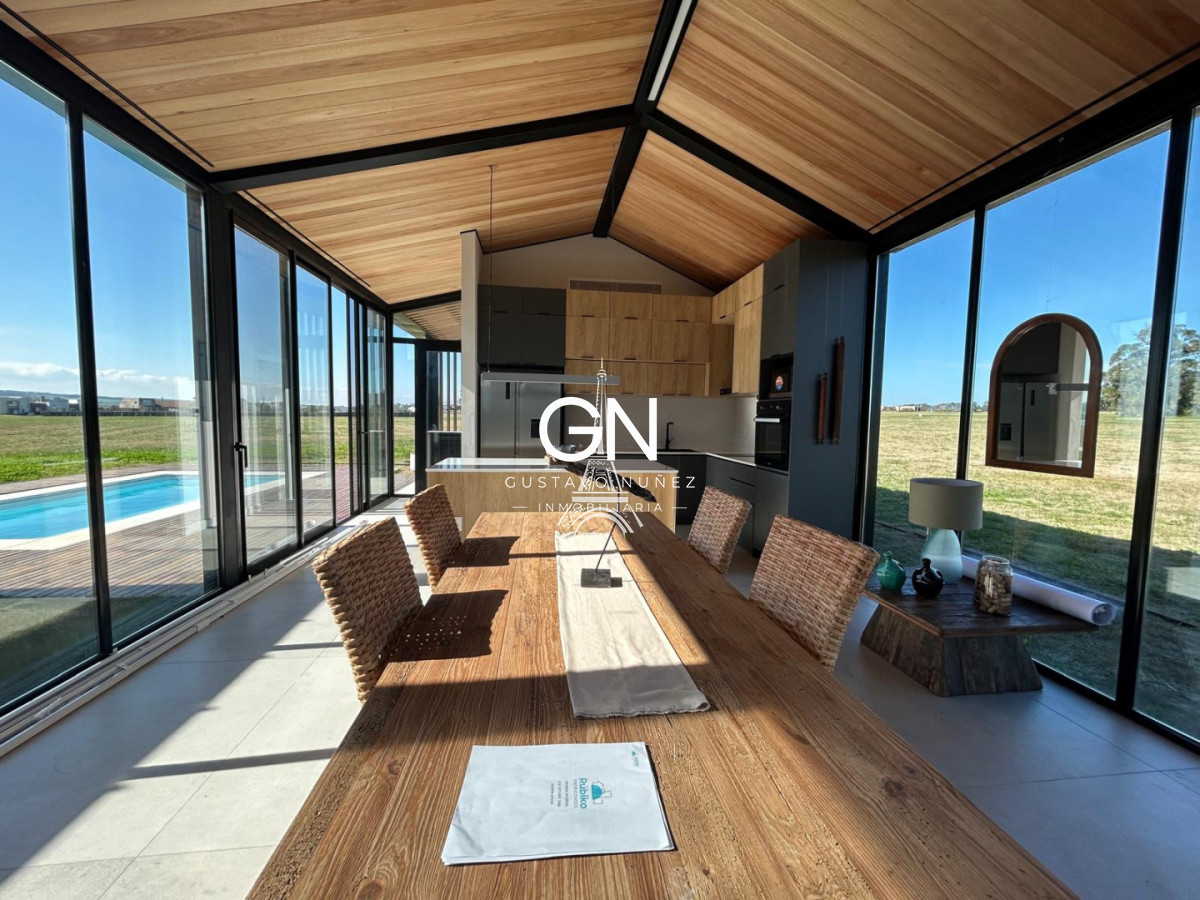 Casa ID.4970 - Casa en Punta Ballena, Laguna de los Cisnes