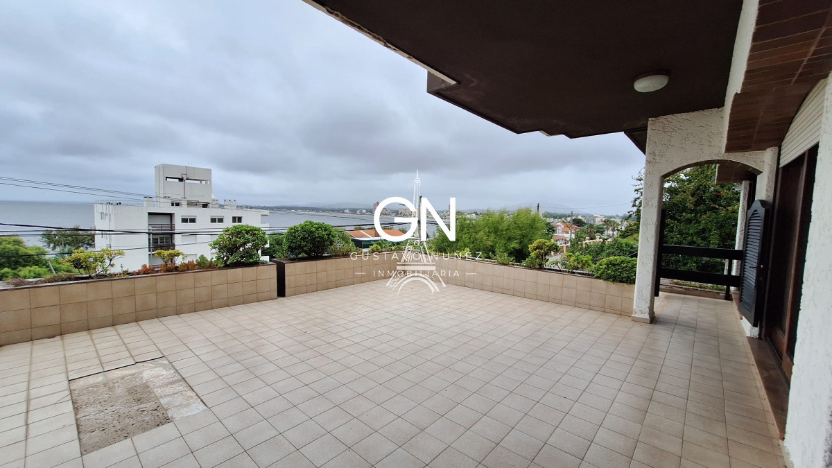 Casa ID.2557 - Chalet de gran porte con hermosas vistas