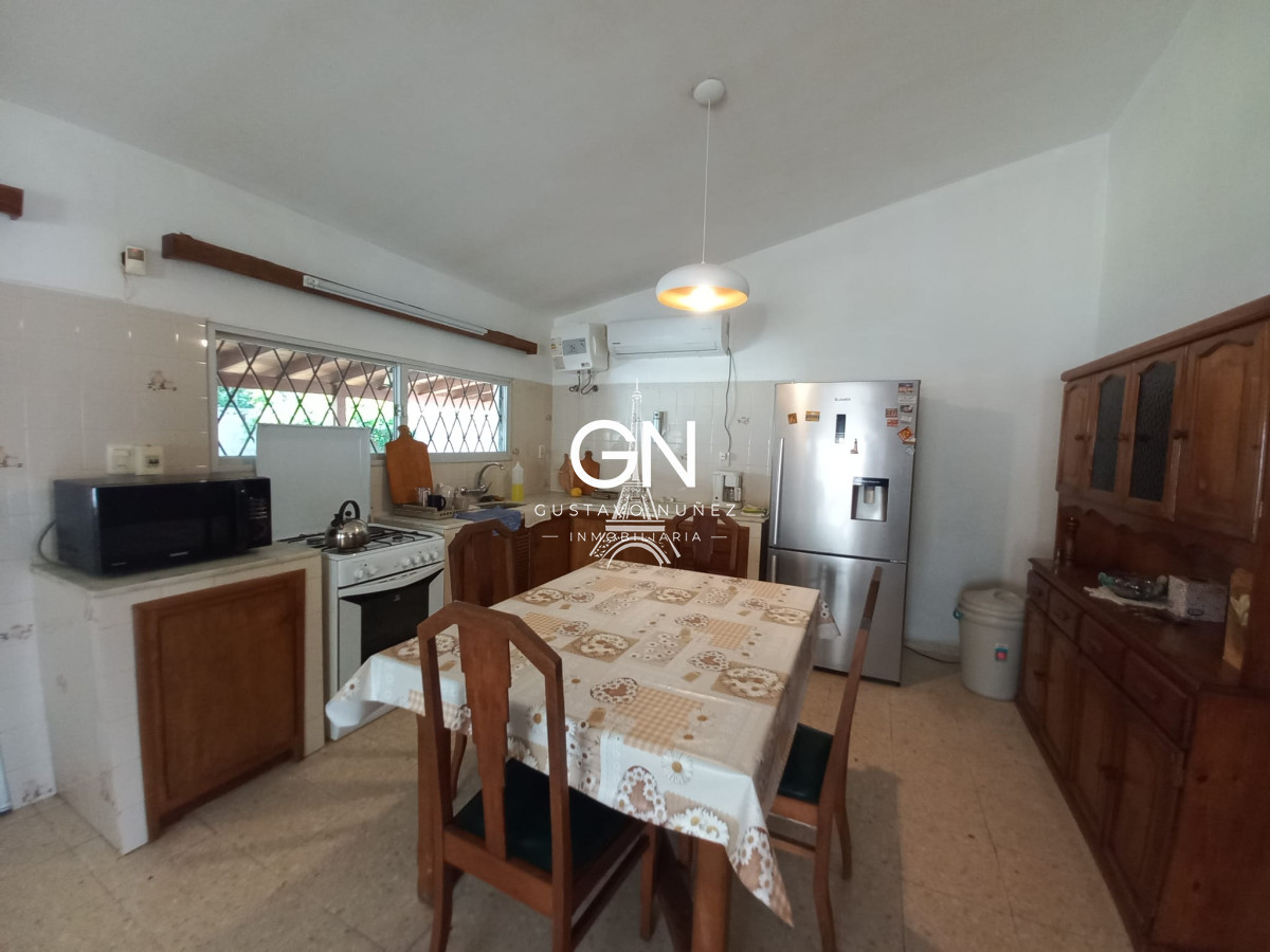 Casa ID.4203 - Chalet en muy buena ubicación