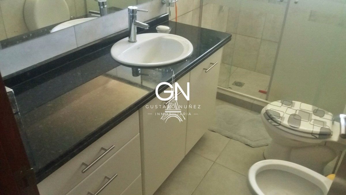 Casa ID.2756 - Excelente propiedad de gran porte